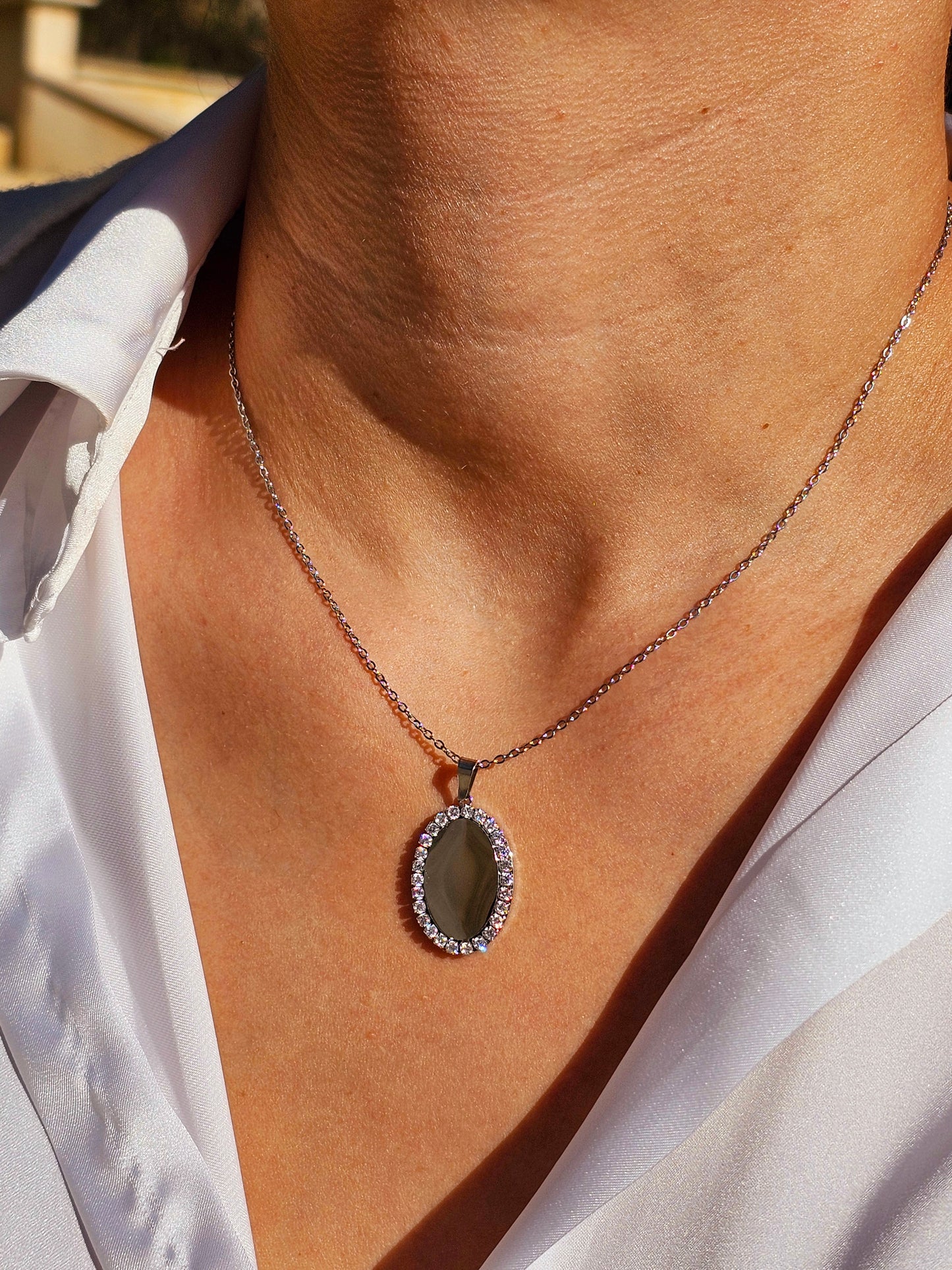 COLLIER ANTIQUE